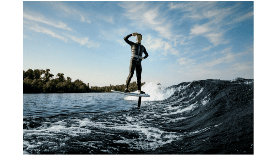 A beginner hydrofoil surfer searching for the ideal surf spot