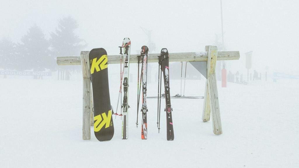 Snowboard and Skis Sets